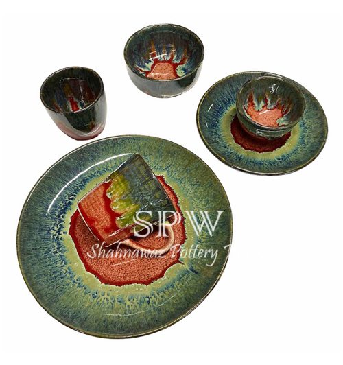 KITCHENWARE & TABLEWARE